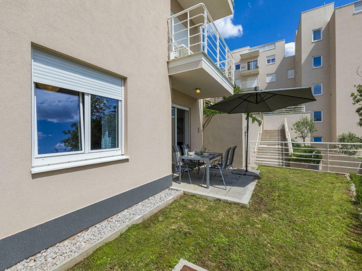 Apartments Mb Crikvenica Exterior foto